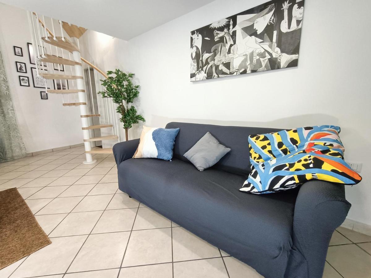 Ferienwohnung A Casa E Cardetella Neapel Exterior foto