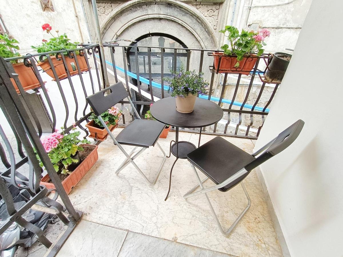 Ferienwohnung A Casa E Cardetella Neapel Exterior foto